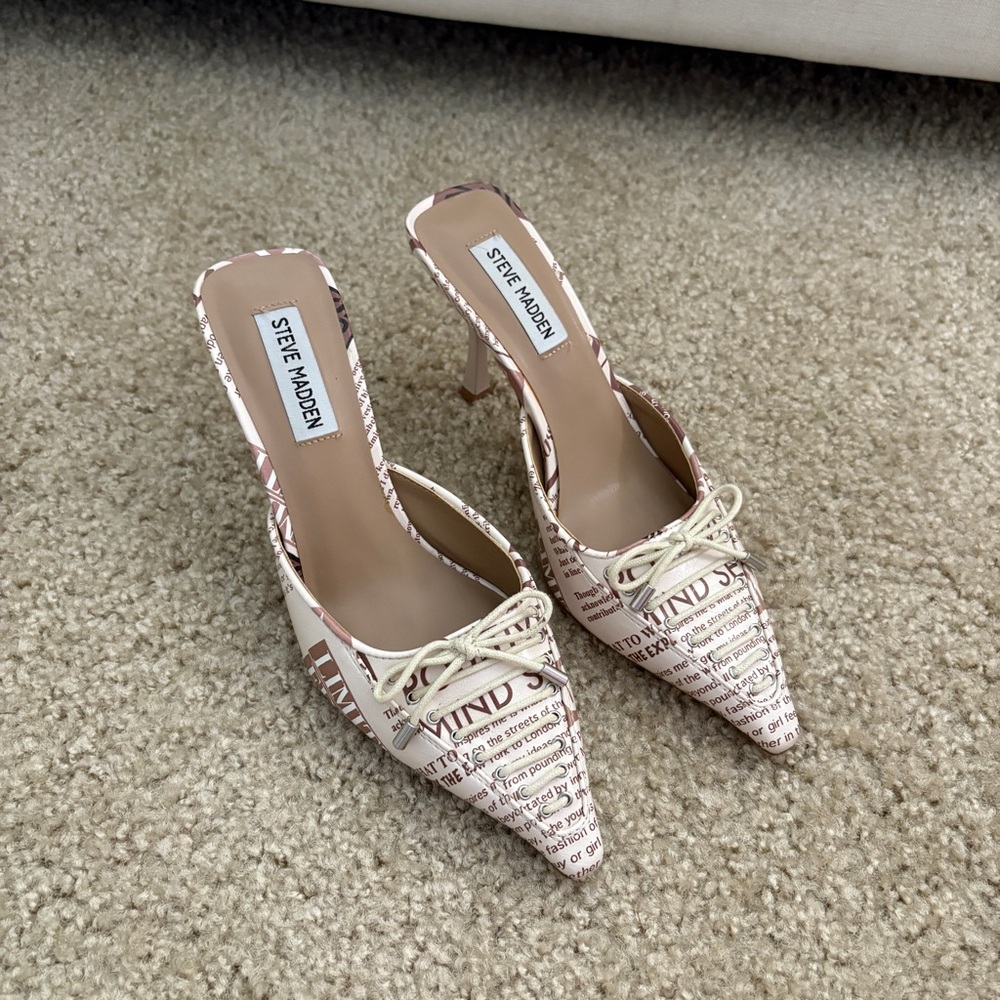 Steve Madden Newspaper Print Pointed Kitten Heels